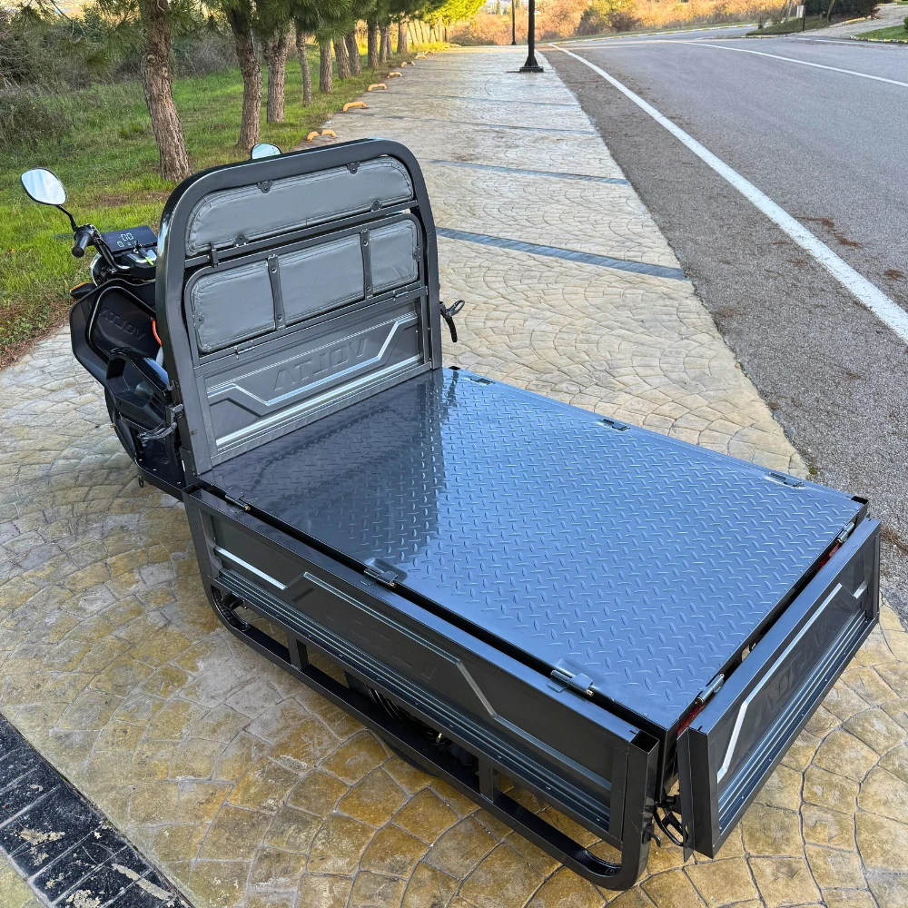 VOLTA / VT5 / elektrická nákladní tříkolka / 3500 W / 72 V 45 Ah / červená / elektrická pracovní tříkolka